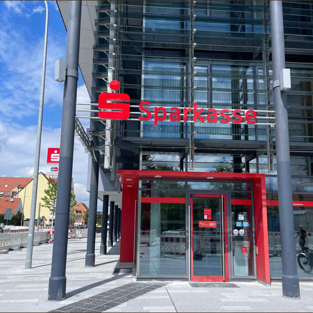 Sparkasse_litery_podświetlane
