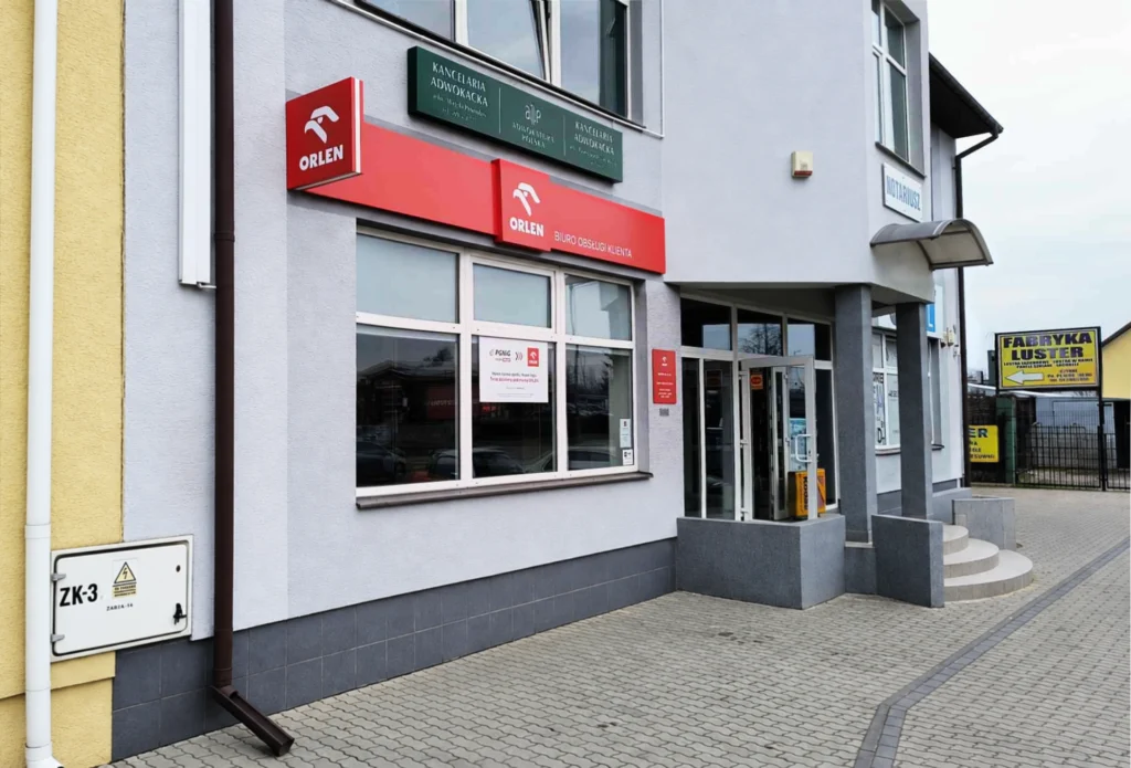 Punkt obsługi klienta myORLEN - oznakowanie zewnętrzne